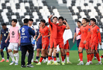 U23亚洲杯｜历史性首进八强就该尽情享受，U23国足不完美但很争气