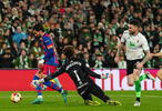 雪上加霜！巴萨折损锋线大腿，欧冠生死战靠谁进球？