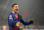 莱万一项欧冠进球纪录超越C罗紧追梅西，巴萨确保至少进入附加赛