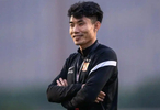 豪华！郑智刚上任新帅，就挖走国足2名人才，组建豪华团队