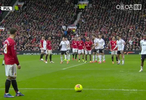 半场结束，凭借卡塞米罗破门 ，曼联在主场暂时1球领先富勒姆，曼联vs富勒姆