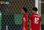 第73分钟，彭啸接王钰栋定位球，头球梅开二度，3比0领先！