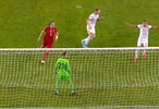 索博斯洛伊两记任意球破门，哪一记更精彩